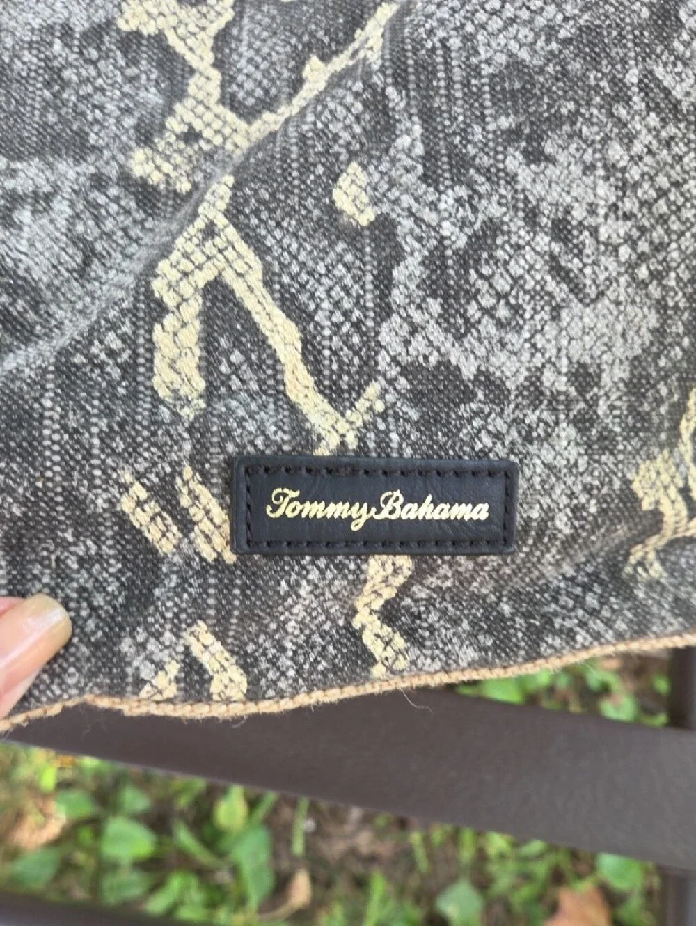 NWOT! Tommy Bahama!Beach Tote! Neutral Snake-Print Large Bag with Black Trim